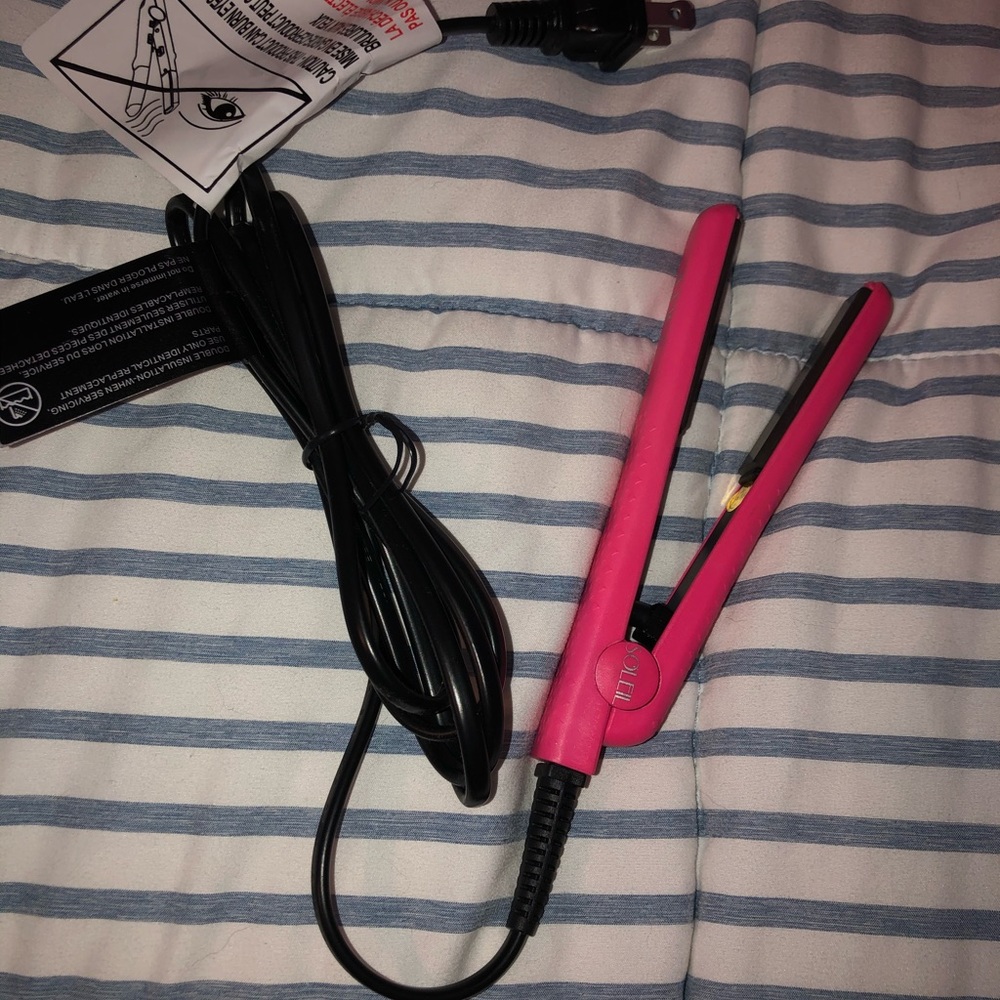 Soleil mini travel flat iron